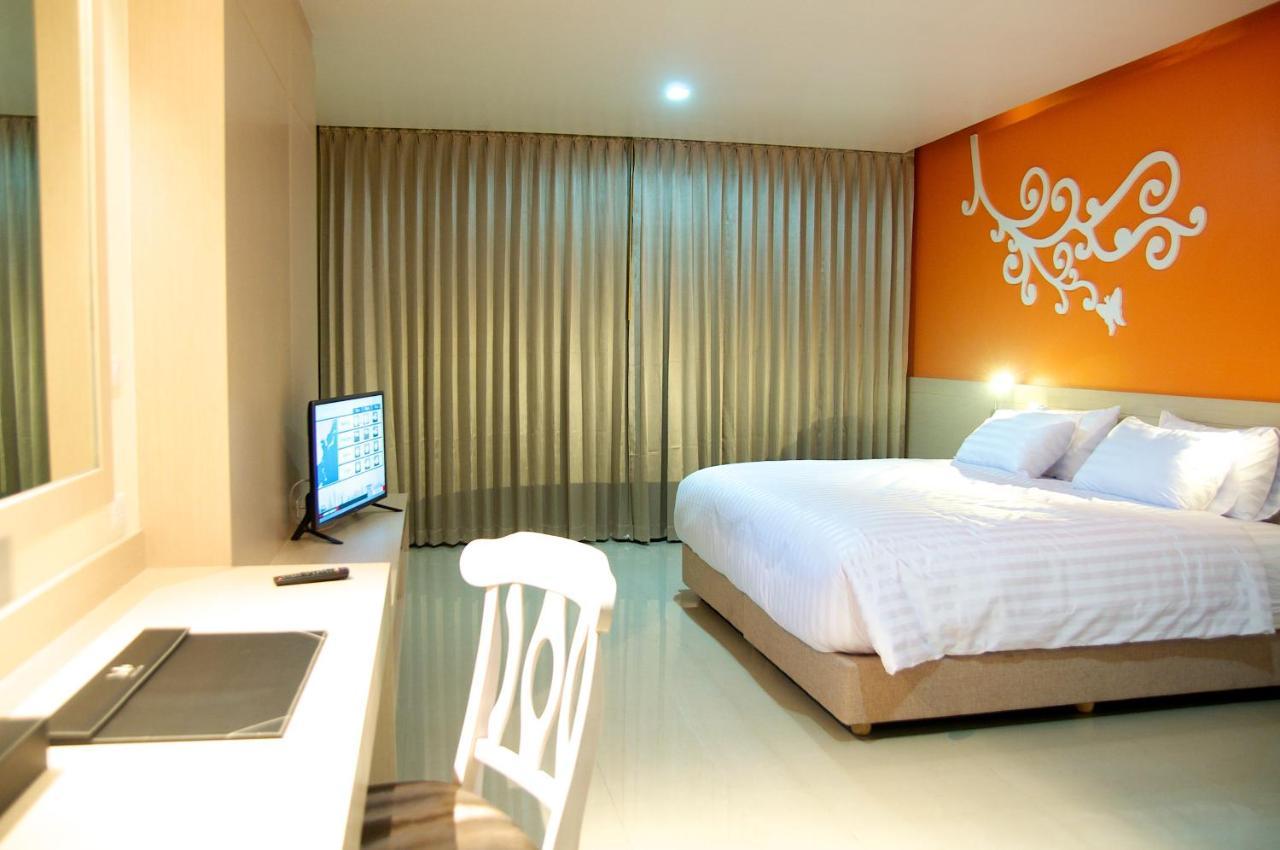 Jolly Suites&Spa Petkasem Ban Nong Khaem  Екстер'єр фото