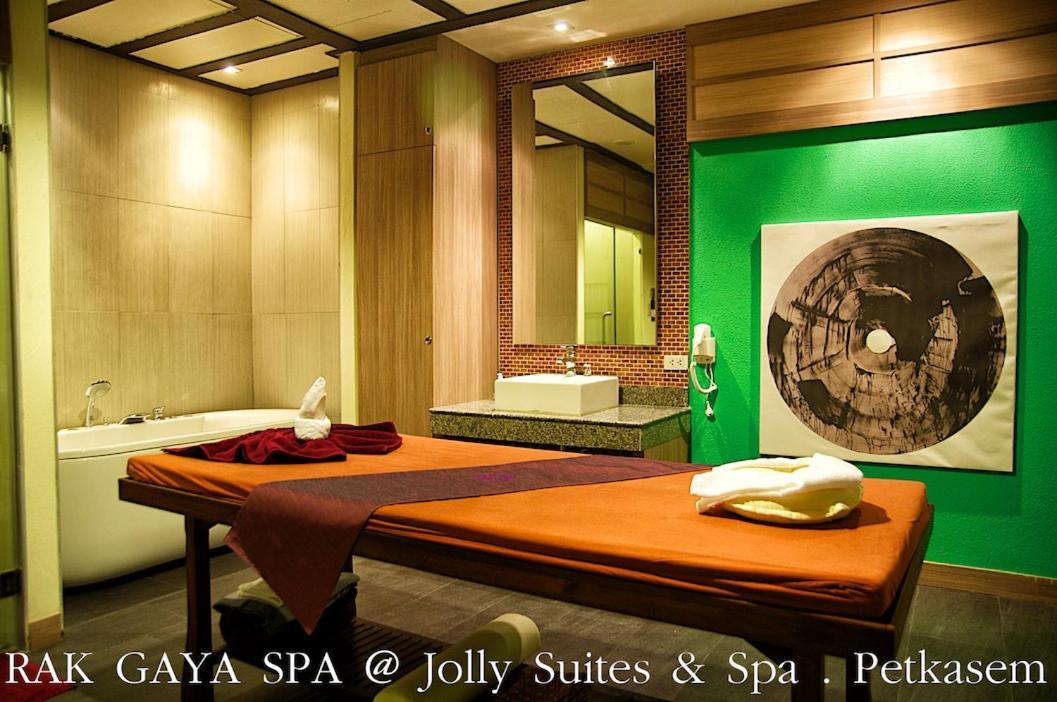 Jolly Suites&Spa Petkasem Ban Nong Khaem  Екстер'єр фото